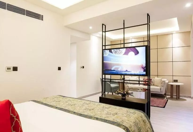 ジュニアスイート, Golden Tulip Lucknow