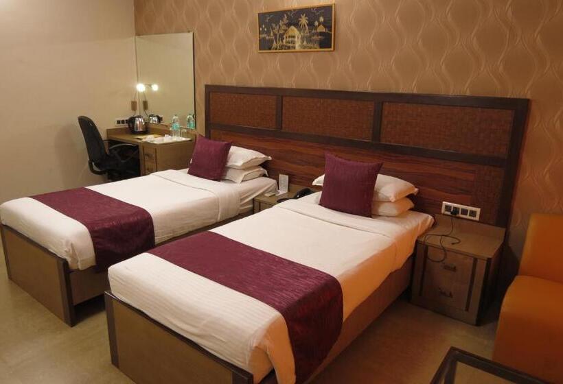 اتاق لوکس, Jyoti Dwelling