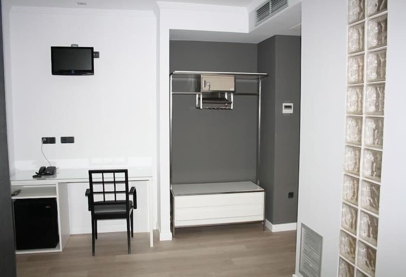 اتاق استاندارد سه نفره, Lb Villa De Cuenca