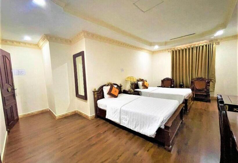 اتاق پرمیوم, New Pacific