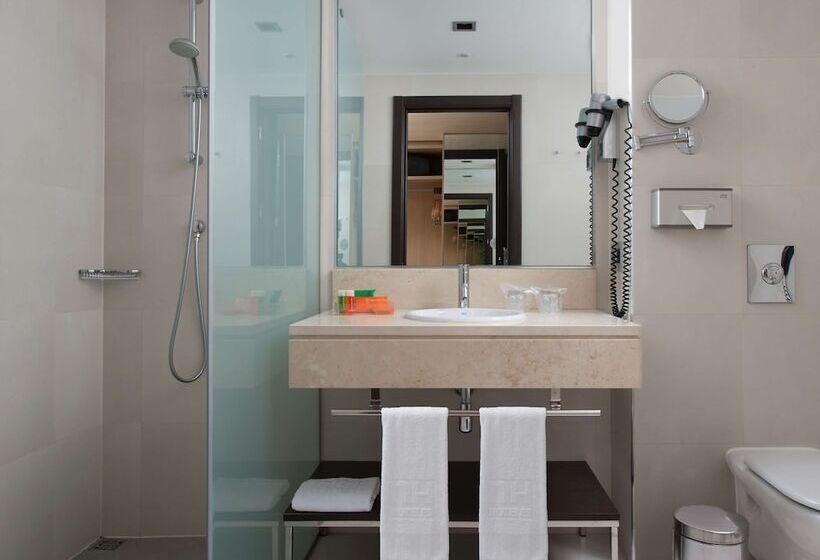 اتاق استاندارد, NH Madrid Ribera Del Manzanares