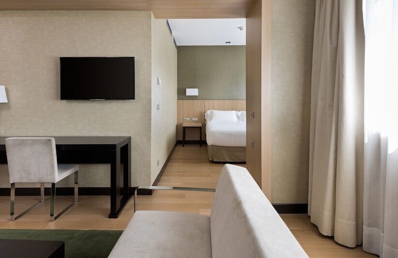 سوییت جونیور, NH Madrid Ribera Del Manzanares