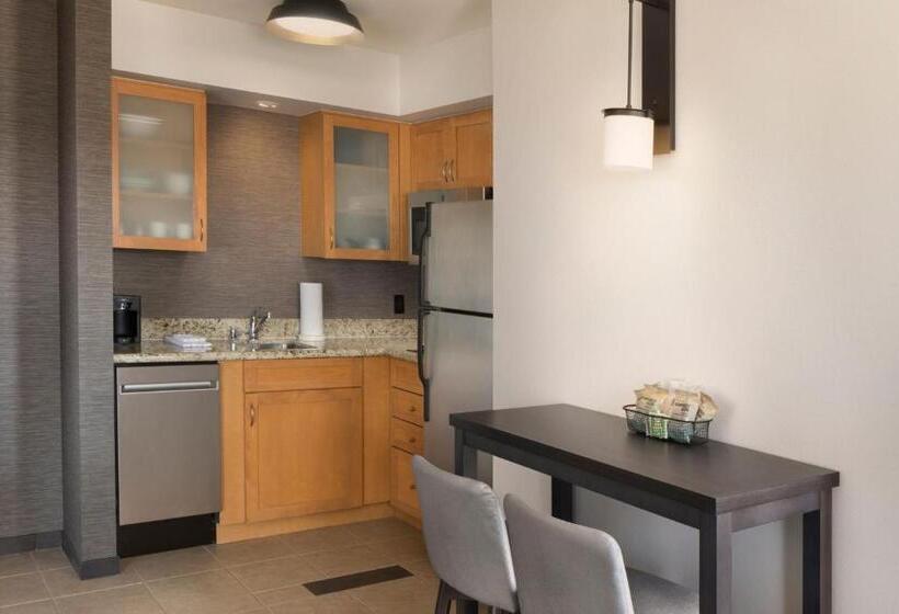 Студио Стандарт Кровать Кинг, Residence Inn By Marriott Sacramento Downtown At Capitol Park