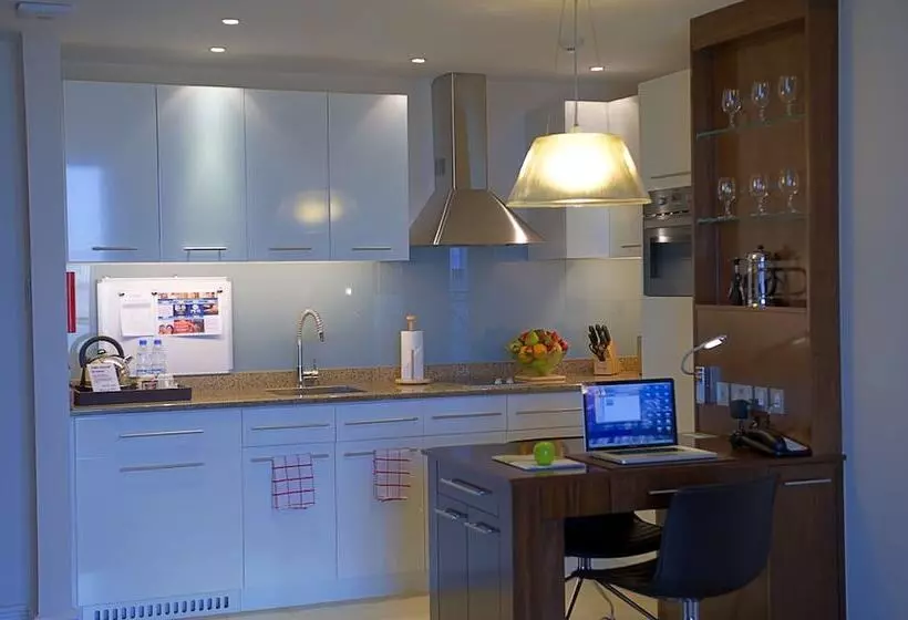 ダブルベッドのスタンダードスタジオ, Staybridge Suites Yas Island Abu Dhabi, An Ihg