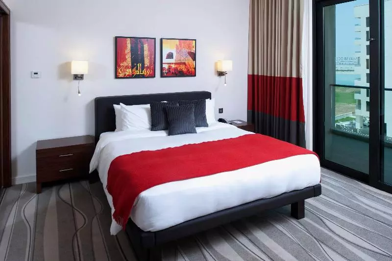 キングサイズベッドのスイートルーム, Staybridge Suites Yas Island Abu Dhabi, An Ihg