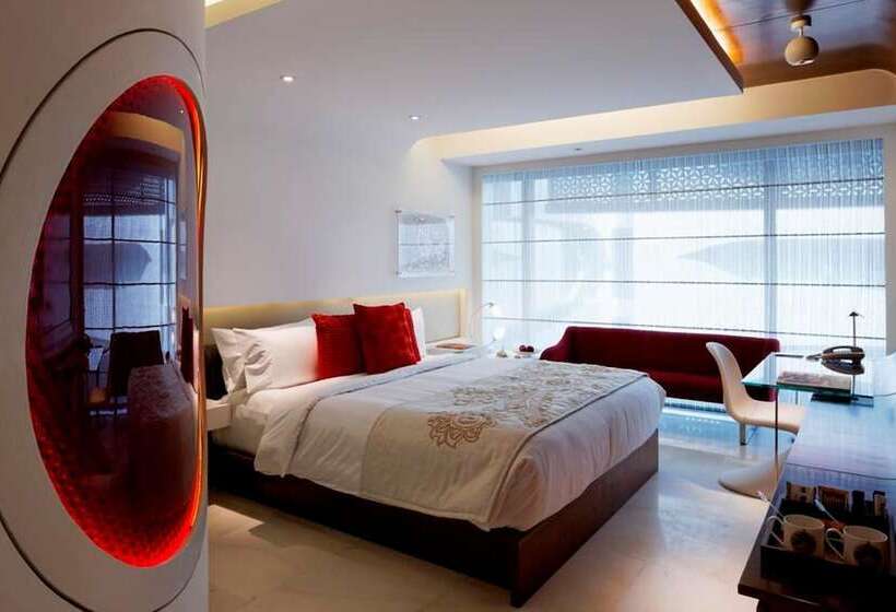 اتاق لوکس, The Park Hyderabad, Banjara Hills Near Hussain Sagar Lake