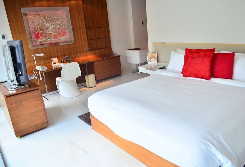 سوییت, The Park Hyderabad, Banjara Hills Near Hussain Sagar Lake