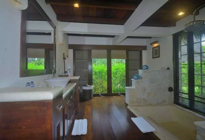 スイート, Naya Gawana Resort & Spa
