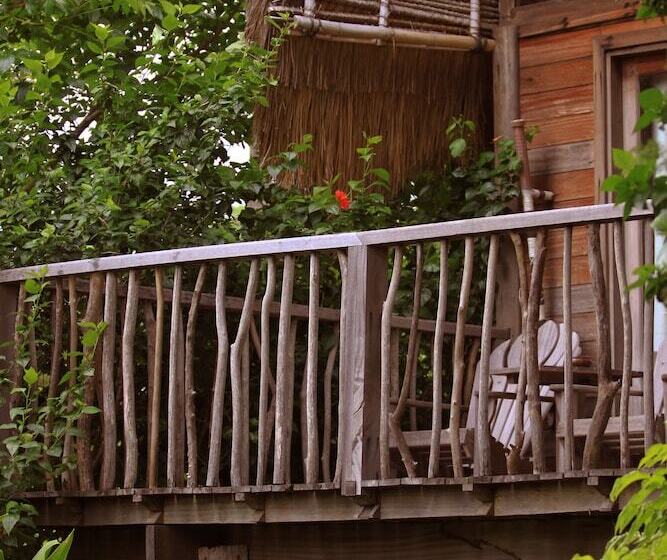 סוויטה, Naya Gawana Resort & Spa