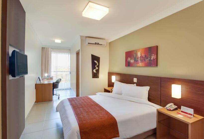 豪华房间, Ramada Hotel & Suites Lagoa Santa By Wyndham