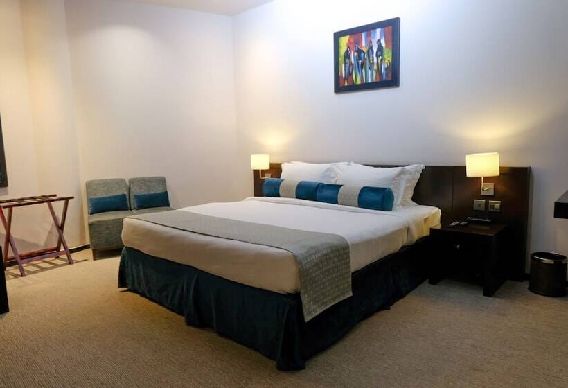 استودیوی سوپریور, Signature Hotel Apartments And Spa