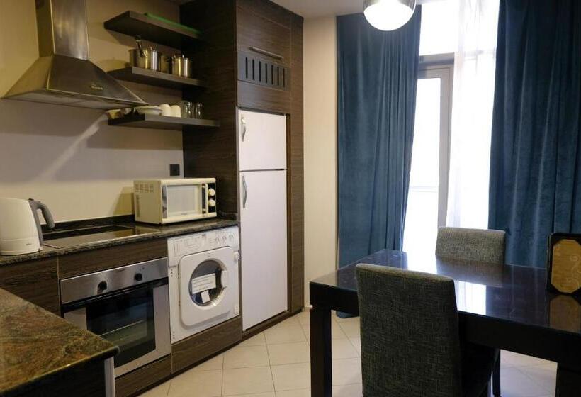 استودیوی سوپریور, Signature Hotel Apartments And Spa