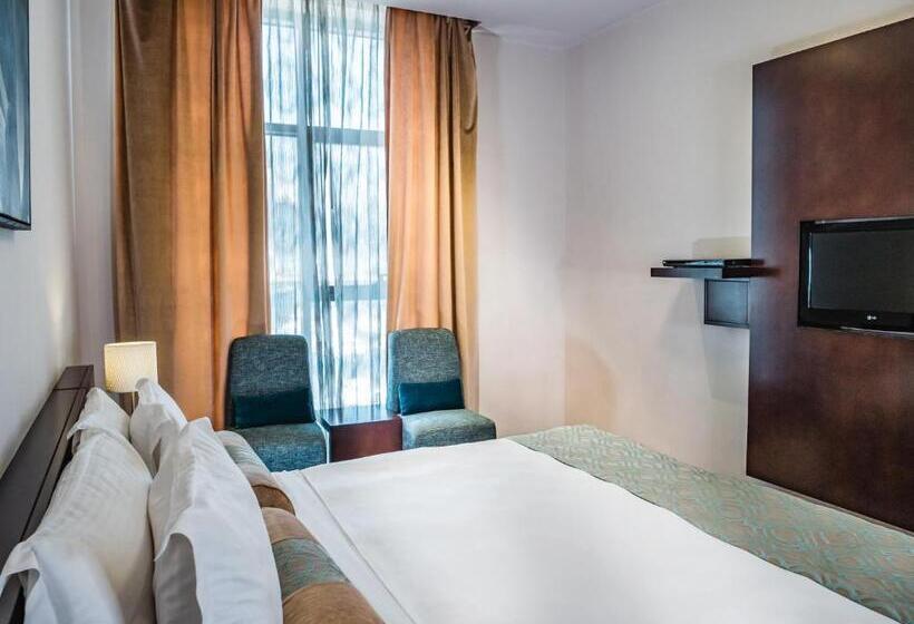 2 Bedroom Apartment with Views, Signature Hotel Apartments And Spa