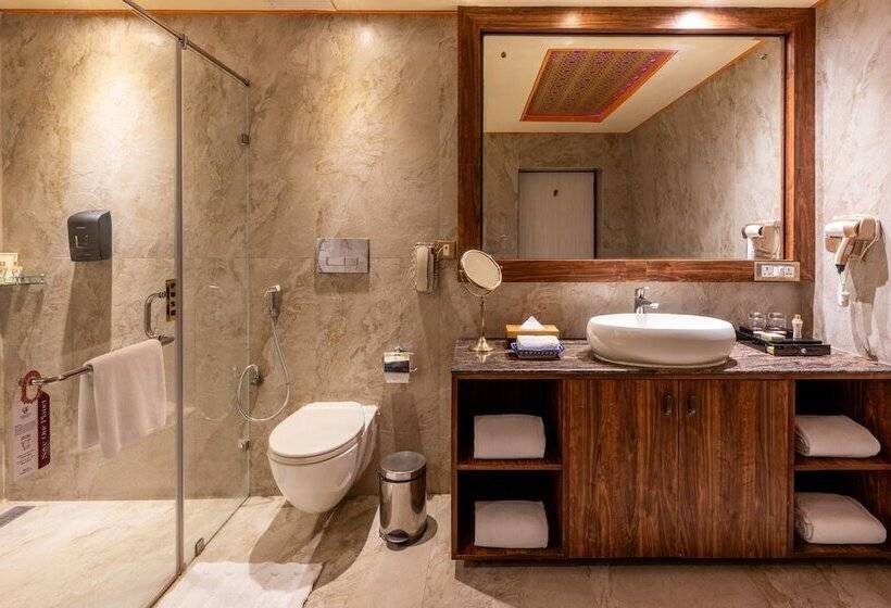 Дом 1 Спальня, Chokhi Dhani The Ethnic 5 Star Deluxe Resort