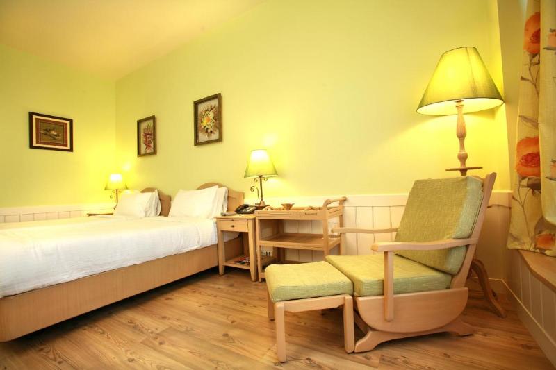 غرفة ديلوكس, E Square The Fern, Pune