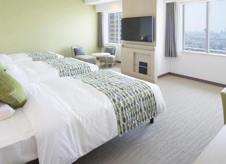 غرفة ديلوكس ثلاثية, Art Hotel Osaka Bay Tower