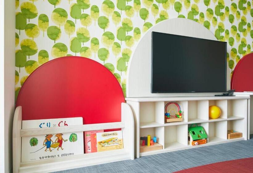 Семейный Номер, Art Hotel Osaka Bay Tower