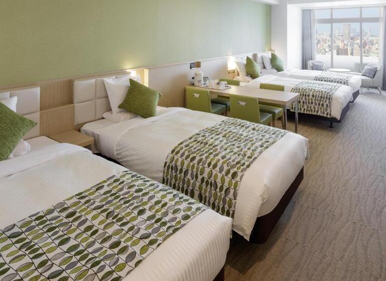غرفة ديلوكس رباعية, Art Hotel Osaka Bay Tower