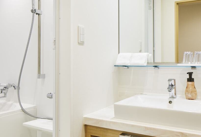 غرفة ديلوكس ثلاثية, Art Hotel Osaka Bay Tower