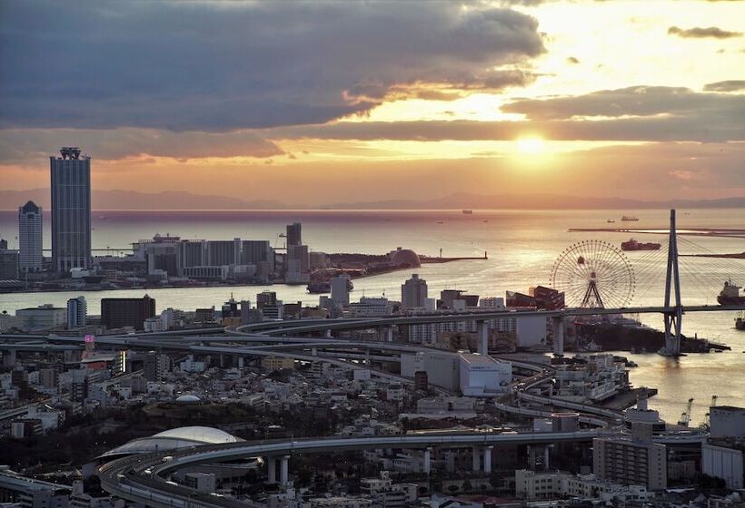 غرفة ديلوكس رباعية, Art Hotel Osaka Bay Tower