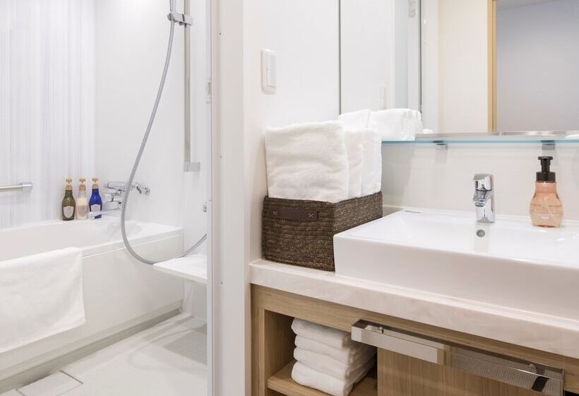 غرفة ديلوكس رباعية, Art Hotel Osaka Bay Tower