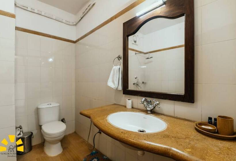 Deluxe Szoba, Golden Haveli