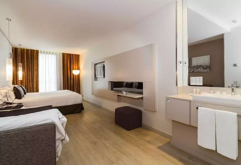 اتاق استاندارد سه نفره, Grums Hotel & Spa