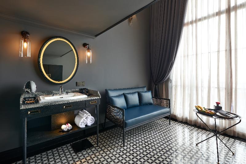 سوییت دوبلکس, La Siesta Premium Hang Be