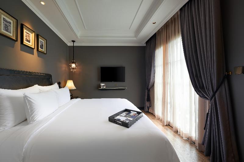 اتاق اجرایی, La Siesta Premium Hang Be