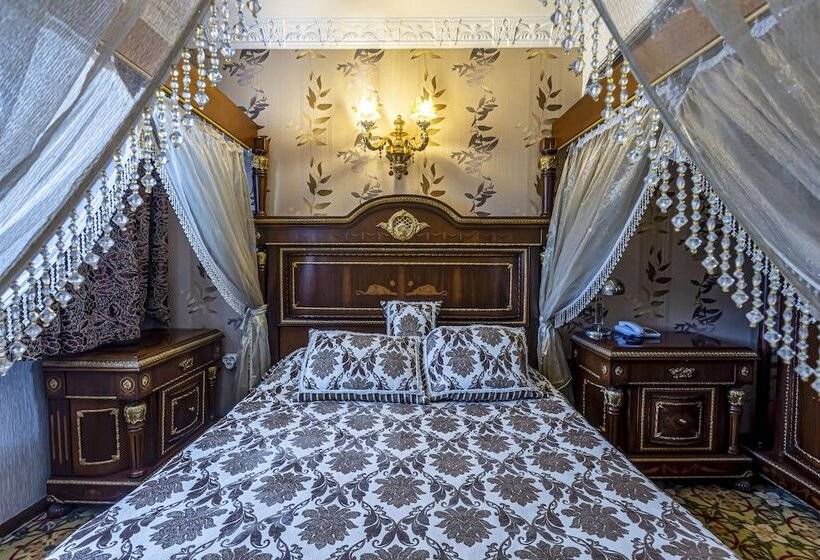 سوییت سوپریور با چشمانداز دریا, Marmaray