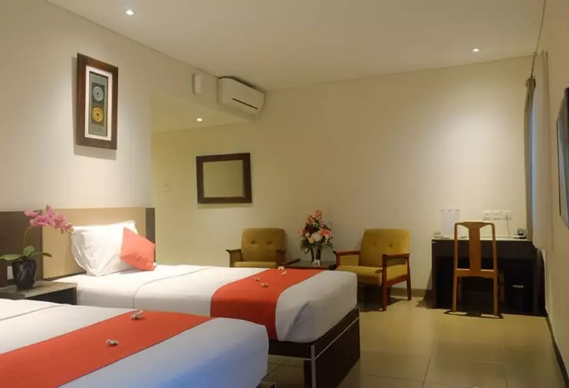 Executive Kolmen Hengen Huone, Mutiara Hotel And Convention