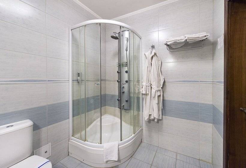 اتاق سوپریور, Oselya