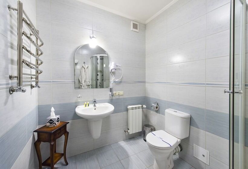 اتاق سوپریور, Oselya