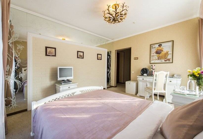 اتاق سوپریور, Oselya