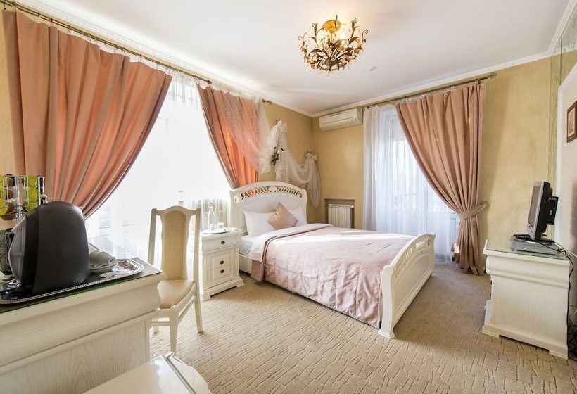 اتاق سوپریور, Oselya