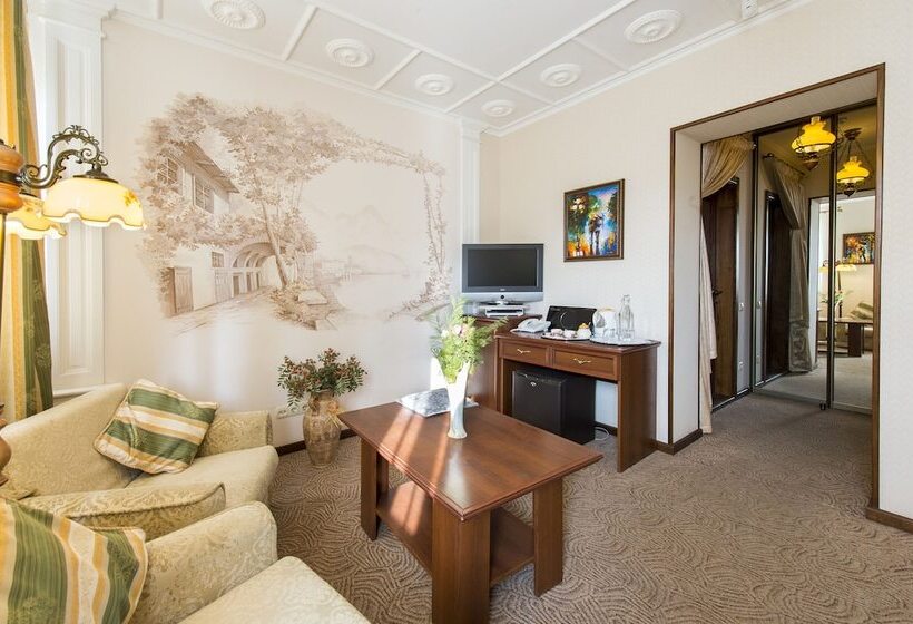 سوییت جونیور, Oselya