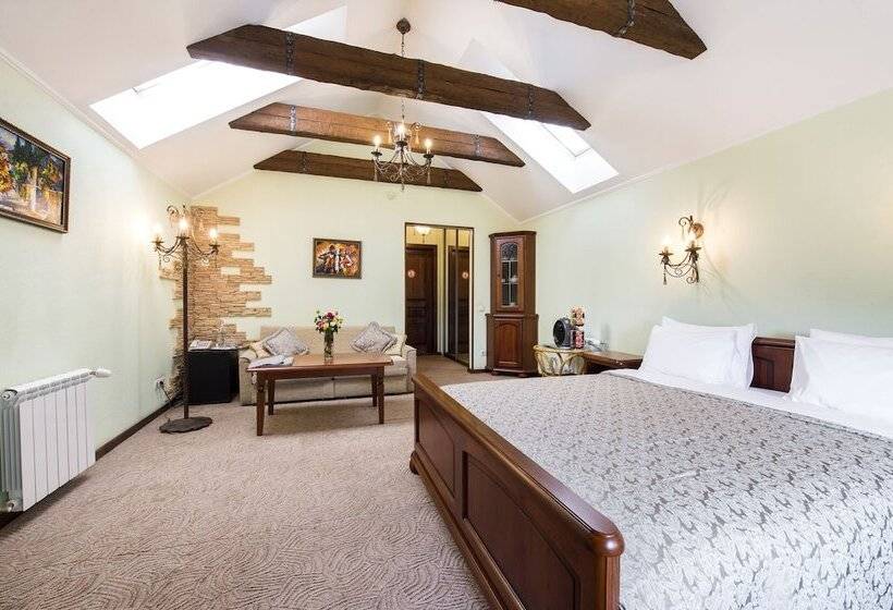 اتاق لوکس, Oselya