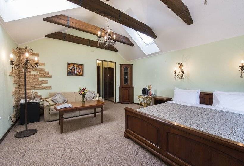 اتاق لوکس, Oselya