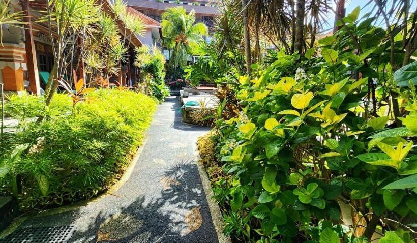 מיטת קינג בסוויטה, Stana Puri Gopa