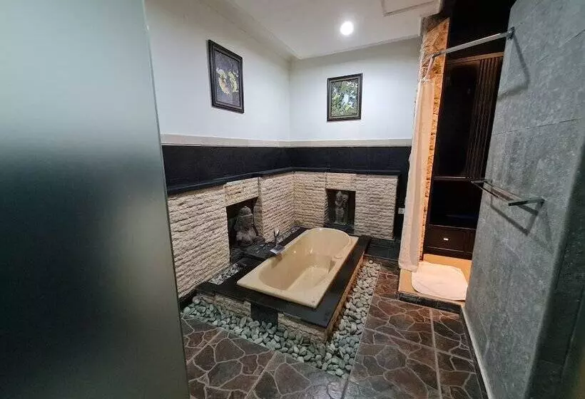 اتاق لوکس, Satriya Cottages