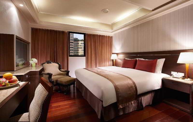 اتاق استاندارد, Tai Hope