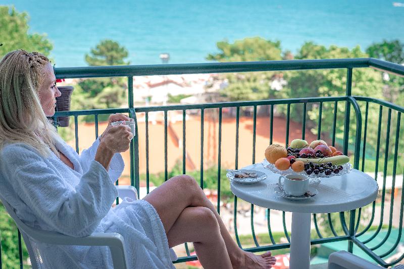 اتاق استاندارد با چشم‌انداز دریا, Palm Beach Hotel   All Inclusive With Free Beach Package & Private Beach