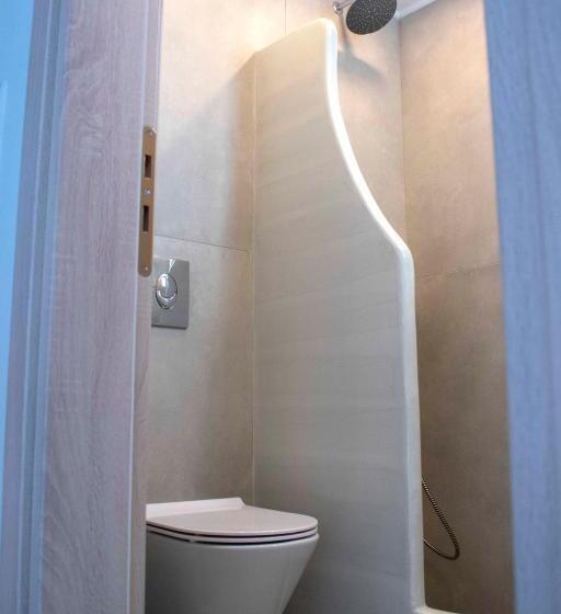 スタンダードスタジオ, Pension George