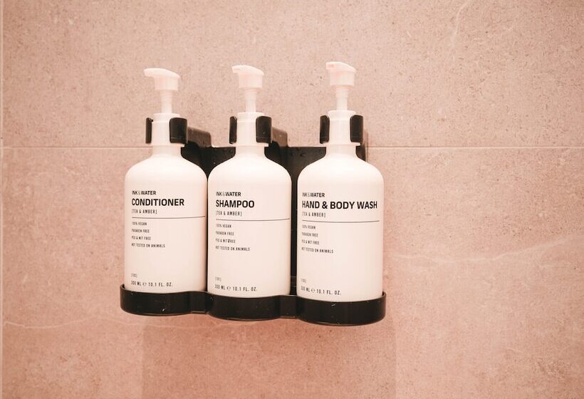 اتاق استاندارد یک نفره, 1900 Express Chinatown