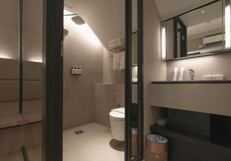 اتاق اجرایی, 1900 Express Chinatown