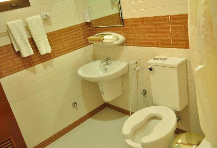 اتاق استاندارد با تخت بزرگ, Al Bahjah