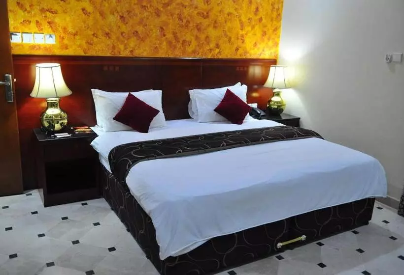 اتاق استاندارد با تخت بزرگ, Al Bahjah