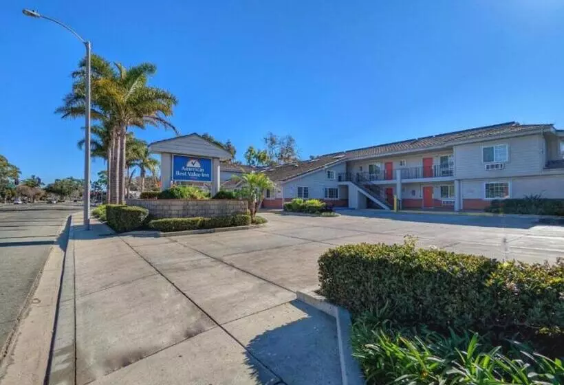 キングサイズベッドのデラックスルーム, Americas Best Value Inn Oxnard Port Hueneme