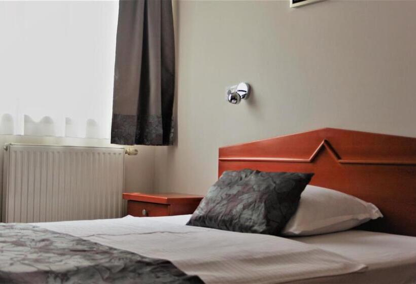 اتاق استاندارد یک نفره, Bosna 1