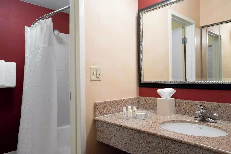 スタンダードルーム, Courtyard By Marriott Indianapolis Airport